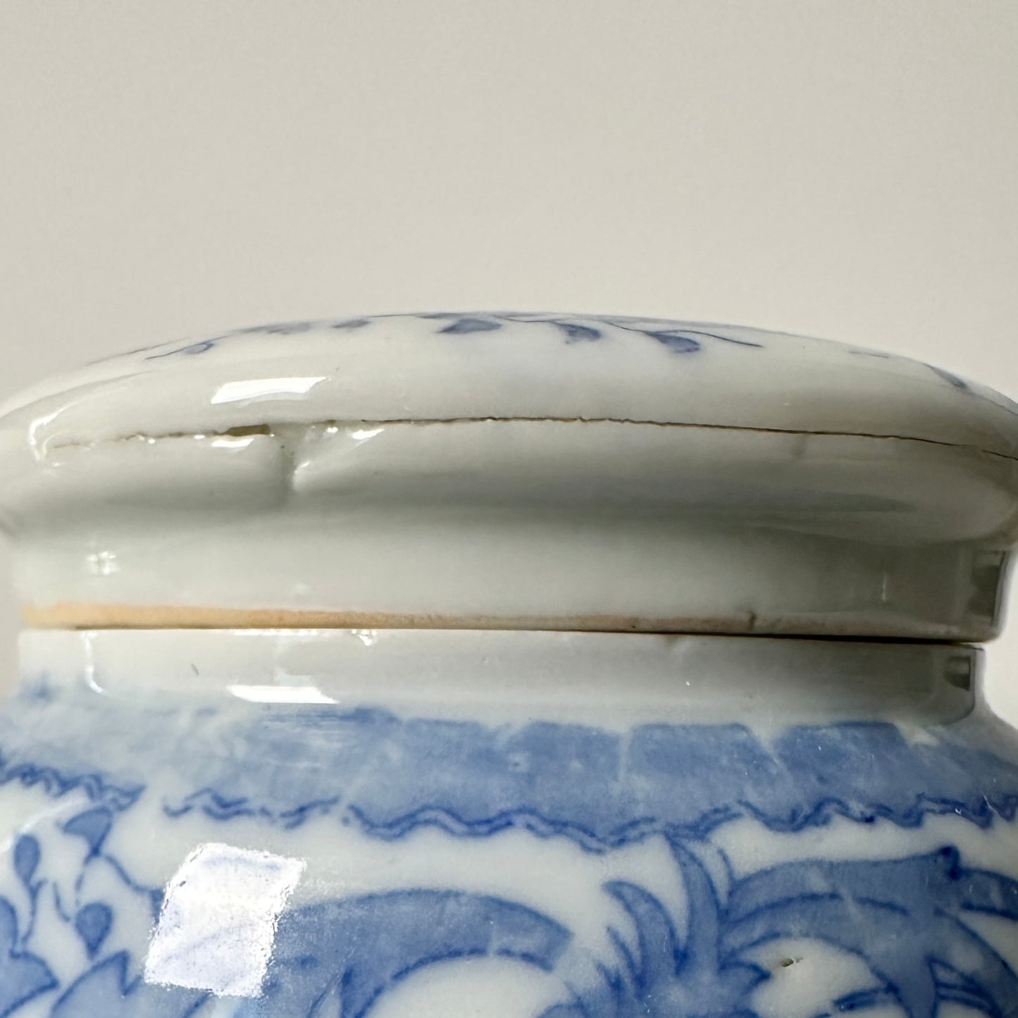 Porcelain Magda Toilet Cream Jar